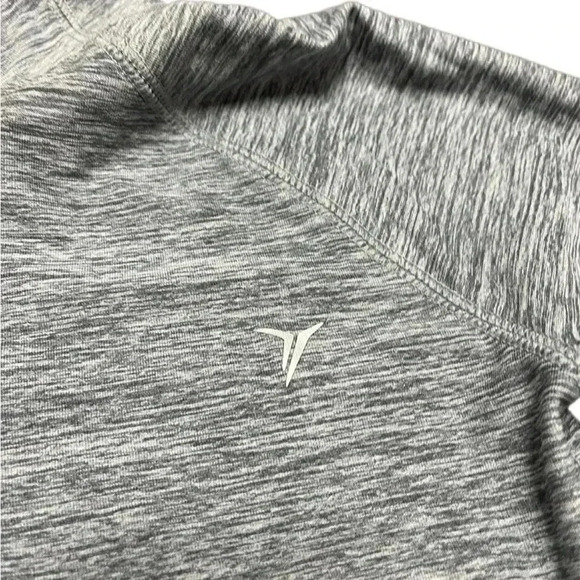 🌟 Old Navy Active Pullover sz 10/12 🌟 - Picture 3 of 7